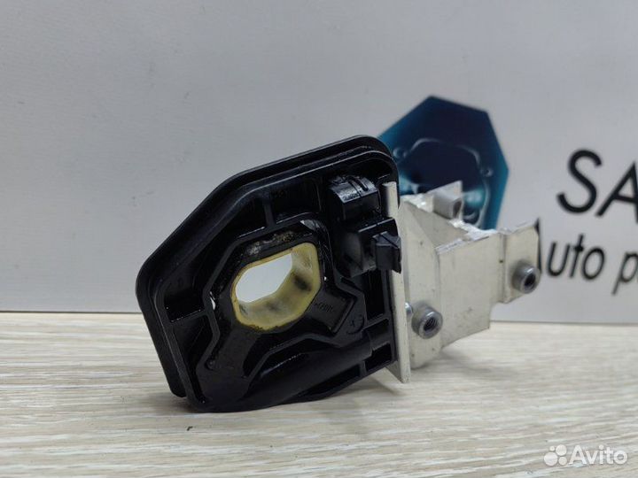 Кронштейн радиатора правый Bmw 3 F30 N47D20 2013