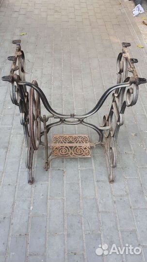 Станина от швейной машинки