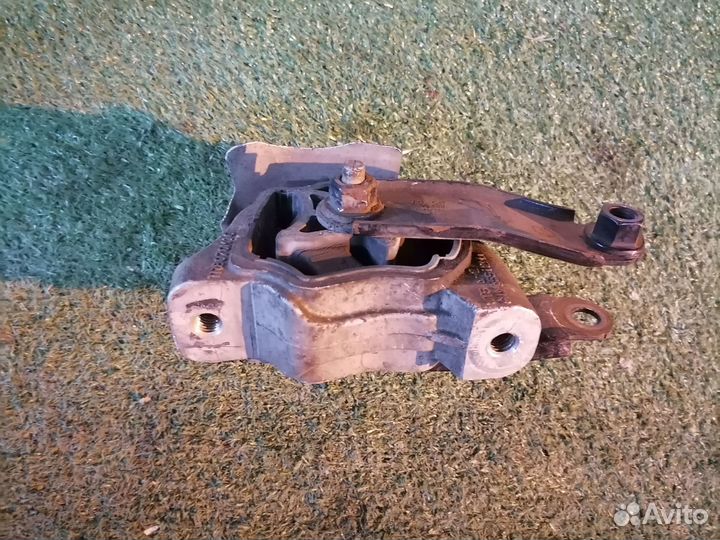 Опора кпп (подушка) правая 8G9N-6L063-CB Volvo S60