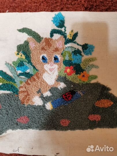 Картина вышитая