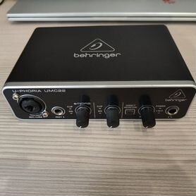 Внешняя звуковая карта Behringer umc22