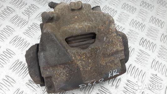 Суппорт тормозной передний правый renault megane 3