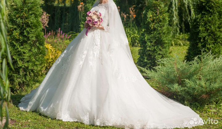 Свадебное платье
