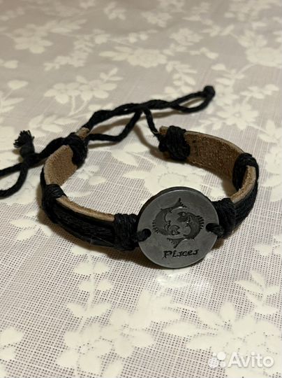 Кожаный браслет