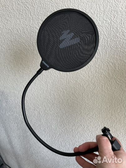 Настольная стойка для микрофона пантограф