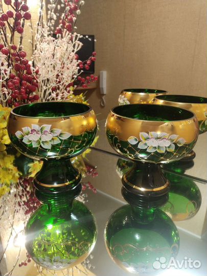 Парные вазы 