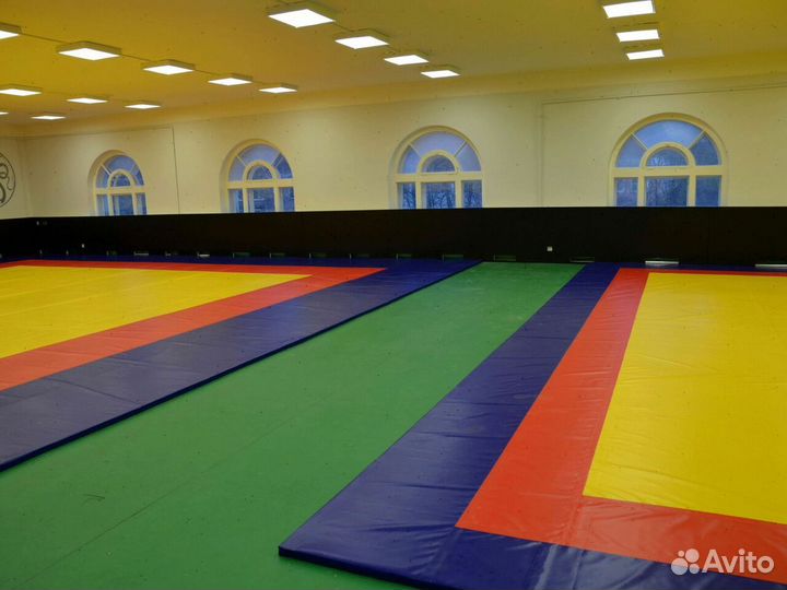 Борцовский ковер со склада