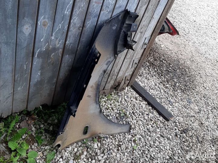 Крыло переднее Фольксваген Поло 4 дорестайлинг