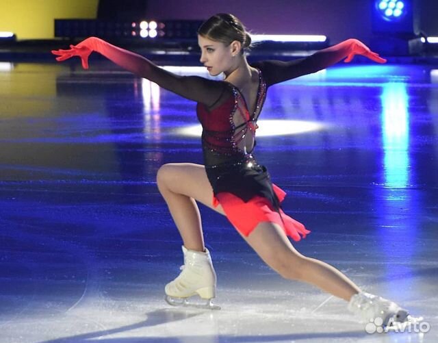 Коньки фигурные женские р. 40