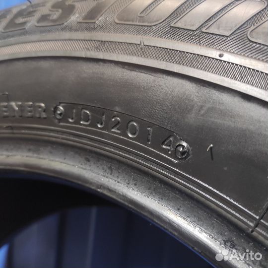 Bridgestone Blizzak Revo GZ 215/60 R17