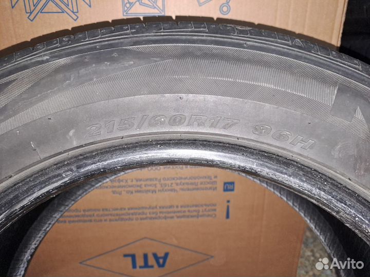 Nexen Classe Premiere CP672 215/60 R17 96H