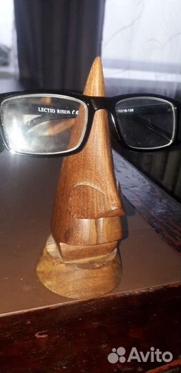 Подставка для очков