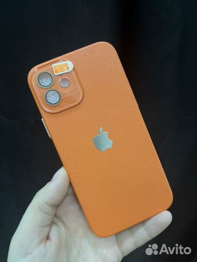 Чехол на iPhone 12