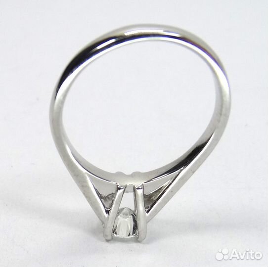 Золотое кольцо с бриллиантом 0.82 ct р 17. Сертифи