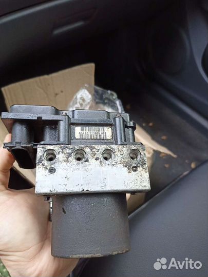 Блок ABS (абс) nissan Almera