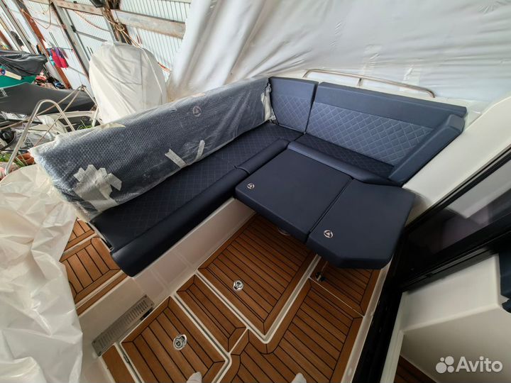 Катер Parker 790 explorer