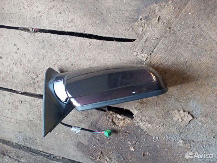 Зеркало правое