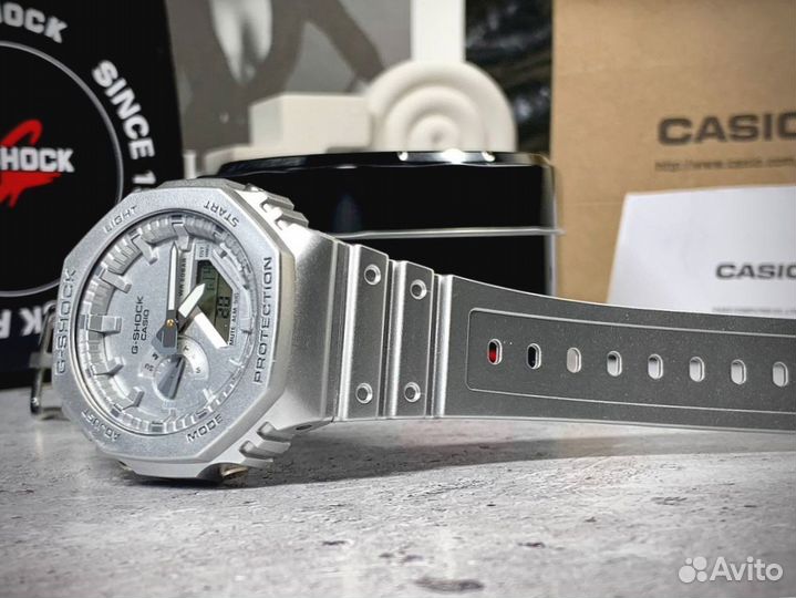 Часы G-Shock 2100 серебристый металлик