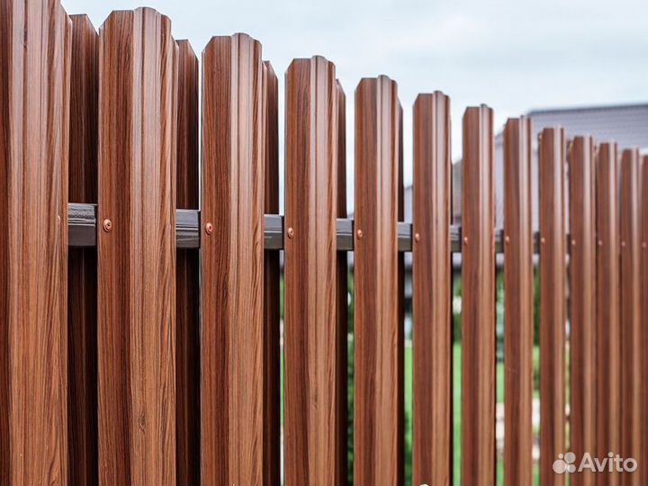 Забор, металлический штакетник