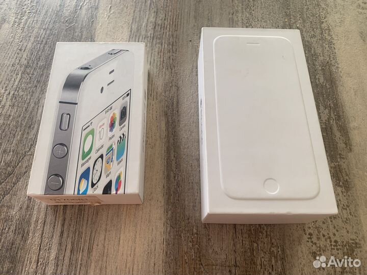 2 коробки от iPhone Оригинал