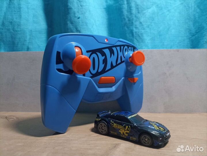 Hot wheels Nissan GT-R r35 skyline