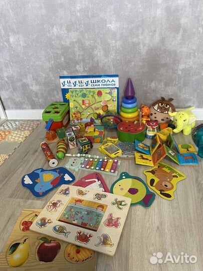 Детские игрушки развивающие пакетом 0+