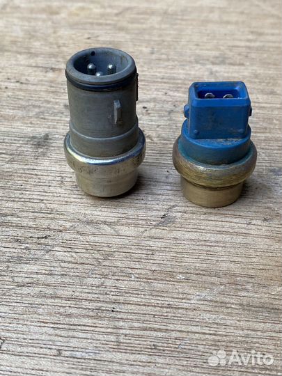 Датчик температуры охлаждающей жидкости Audi 80 B4