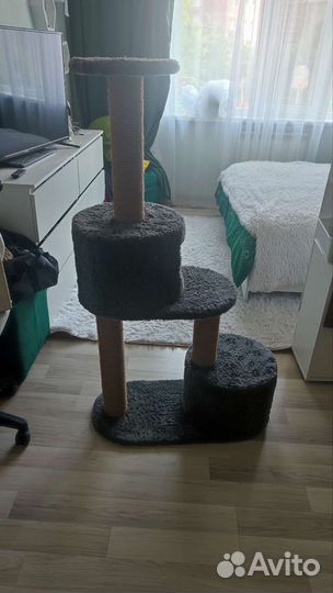 Домик для кошки с когтеточкой бу