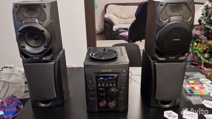 Музыкальный центр kenwood rxd-303 + 4 колонки