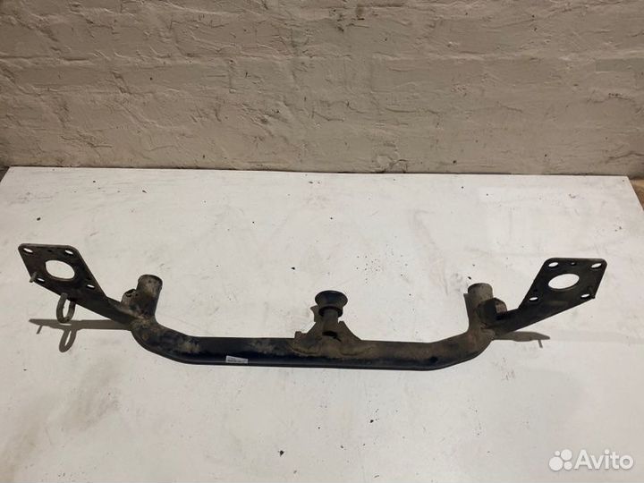 Балка передняя поперечная Volkswagen Passat B5