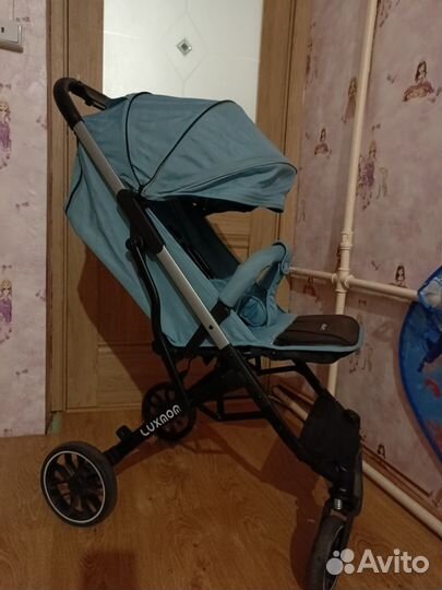 Прогулочная коляска luxmom v3
