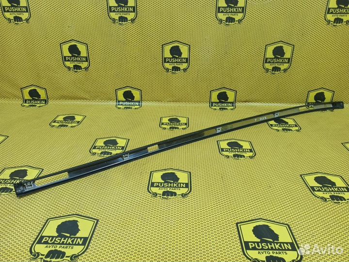 Молдинг крыши левый Nissan Murano