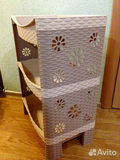 Тумба этажерка из прочного пластика