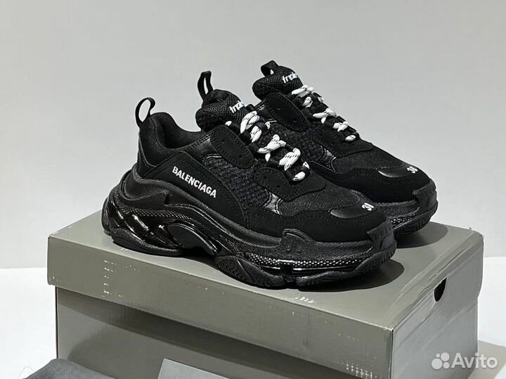 Кроссовки Balenciaga Triple S