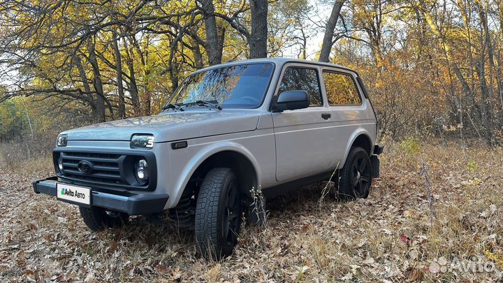 LADA 4x4 (Нива) 1.7 МТ, 2020, 60 000 км