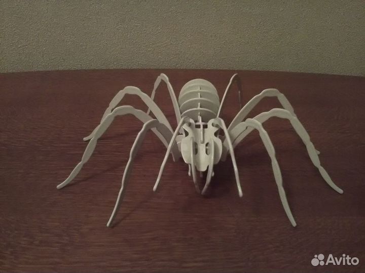 Паук металлический