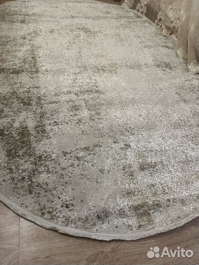 Ковры тройка новые