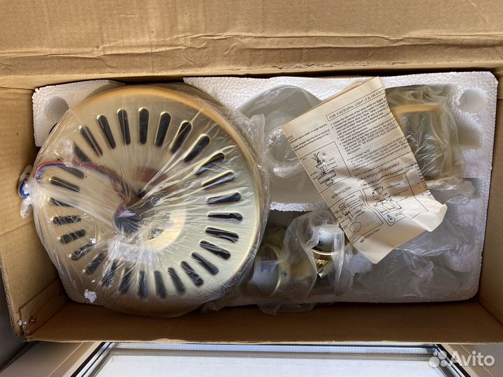 Люстра с вентилятором новая