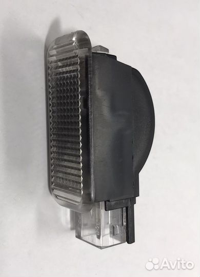 Фонарь подсветки багажника на audi