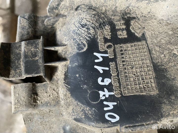 Пыльник двигателя Nissan Almera G15 2013