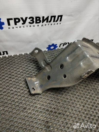 Крепление фары (кронштейн фары) правой Volvo FH4