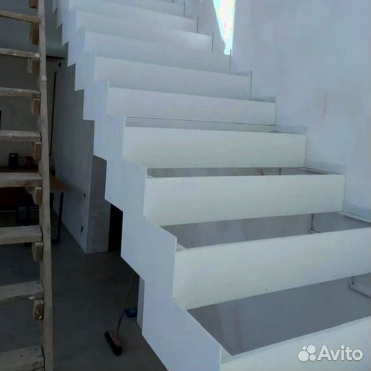Лестницы прямые под ключ