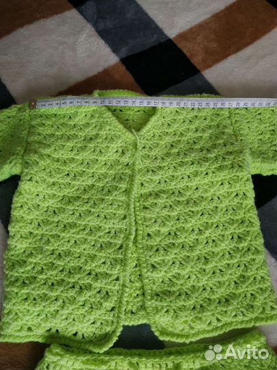 Вязаный костюм для девочки (новый)