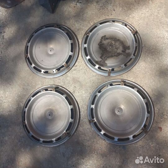 Колпаки для автомобиля волга