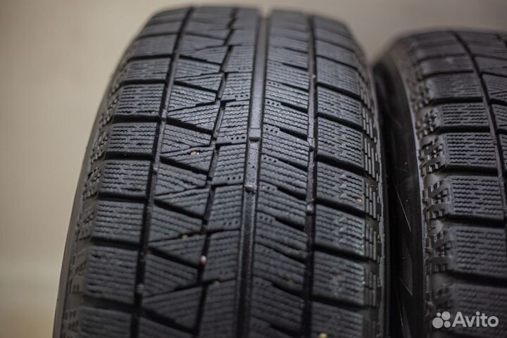 Bridgestone Blizzak Revo GZ 215/60 R17 96S