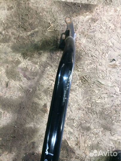 Распорка стоек Jeep Grand Cherokee