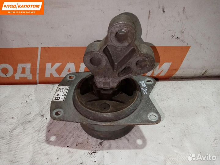 Подушка крепления двигателя левая Opel Insignia