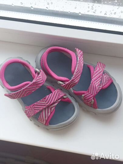 Босоножки для девочки