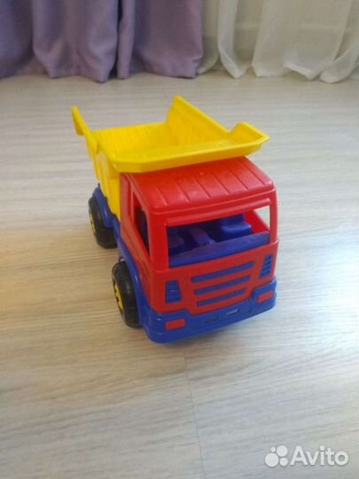 Игрушка грузовик