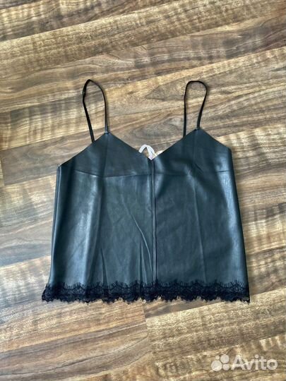 Топ кожаный